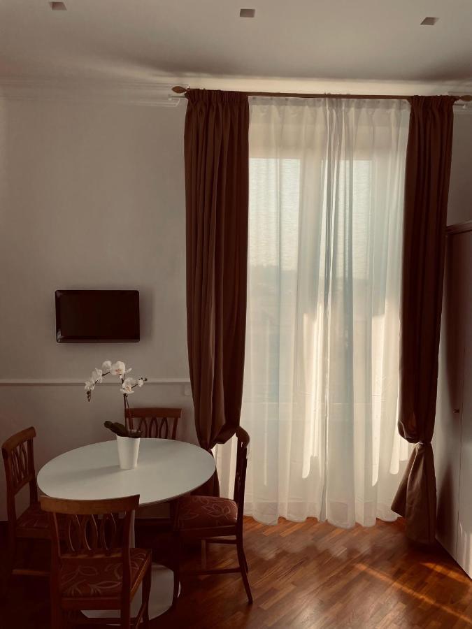 Aria D'arte 1 *